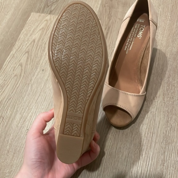 TOMS Stella Wedges - Picture 2 of 10
